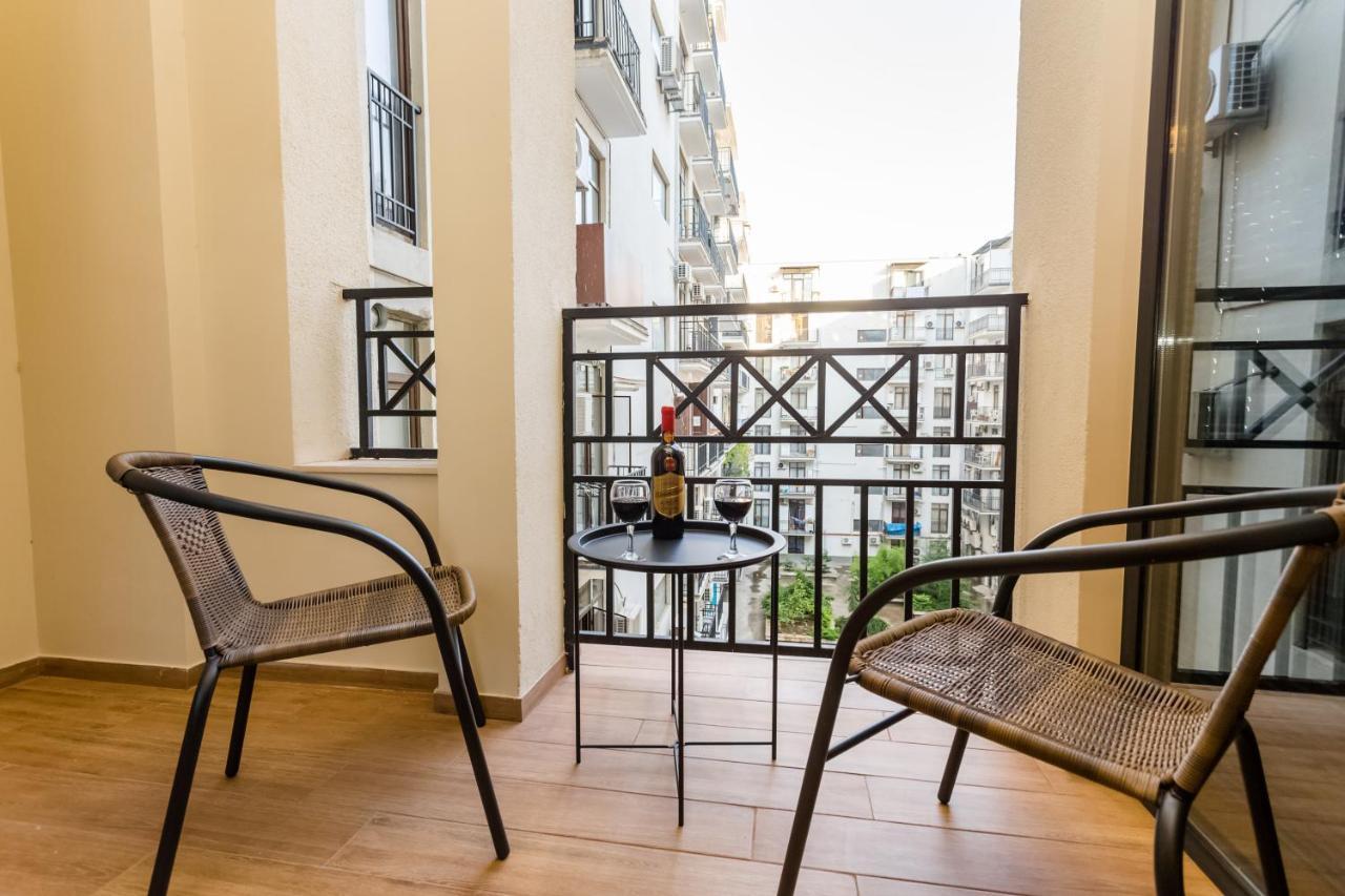 Lovely 2 Bedroom Flat *