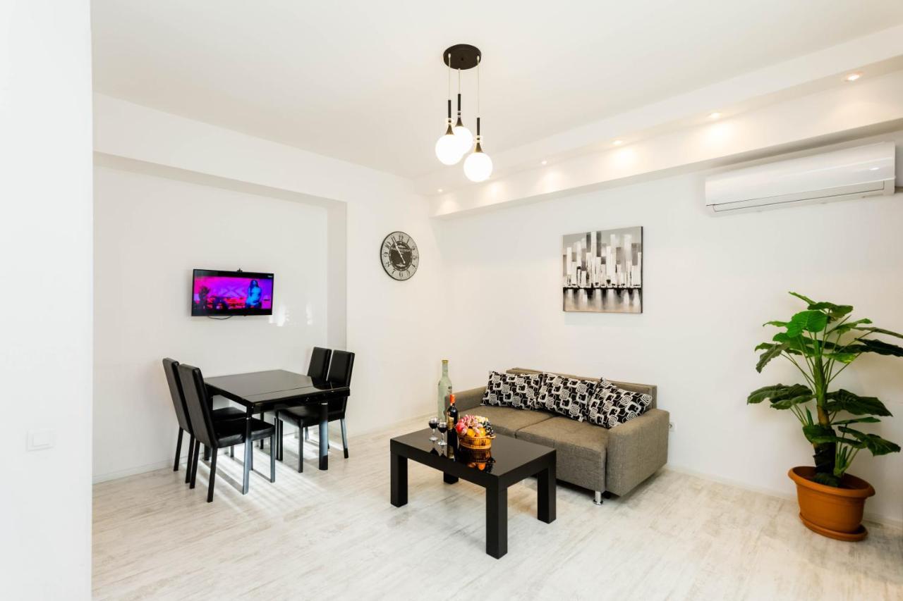 Lovely 2 Bedroom Flat *
