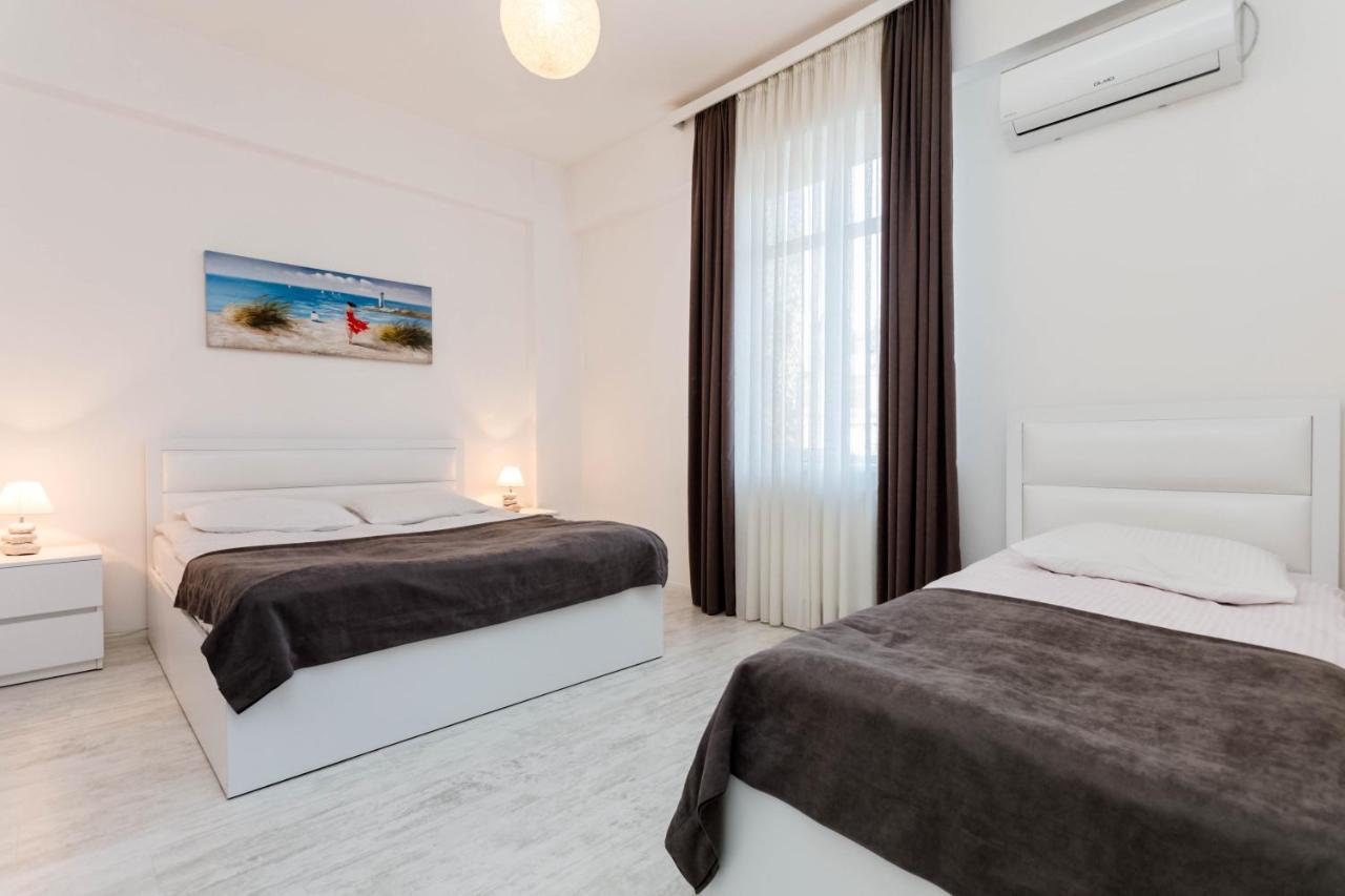 Lovely 2 Bedroom Flat * טביליסי