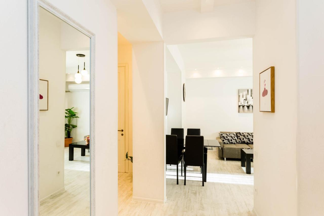 Lovely 2 Bedroom Flat * Тбілісі